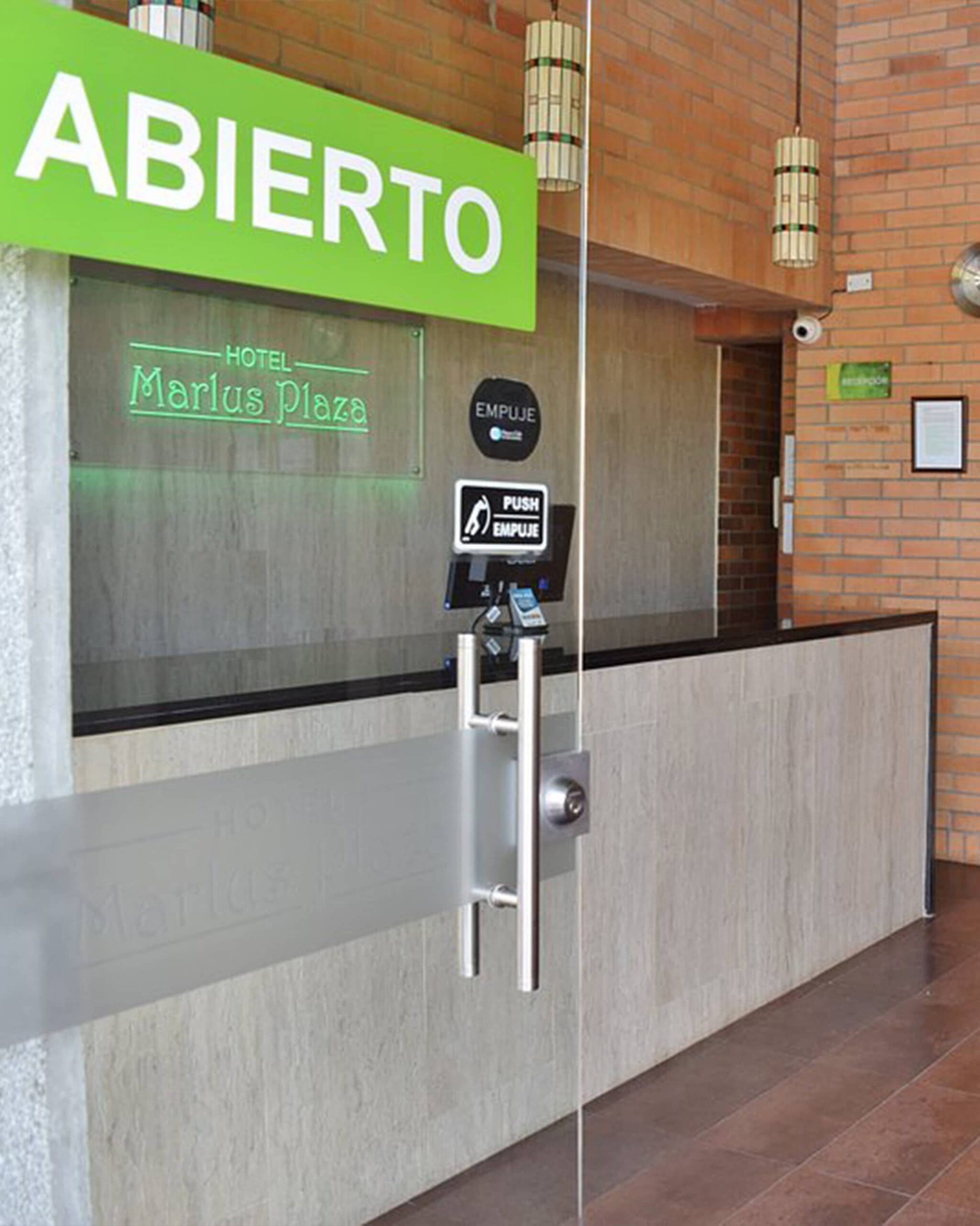 marlus-plaza-gallery-1-villanueva-turistica